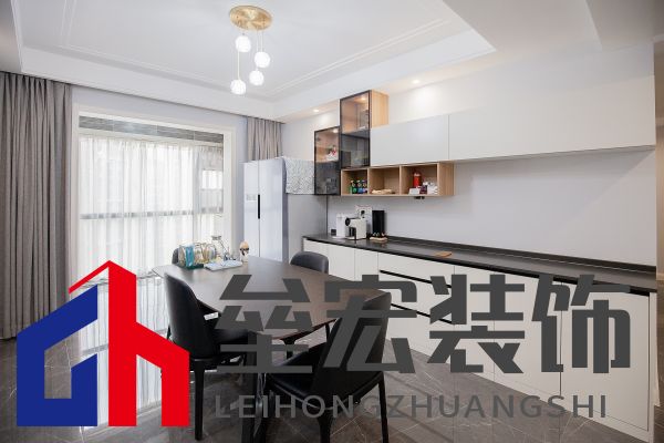 白色、木色與黑色演繹同一空間下的不同格調(diào)！