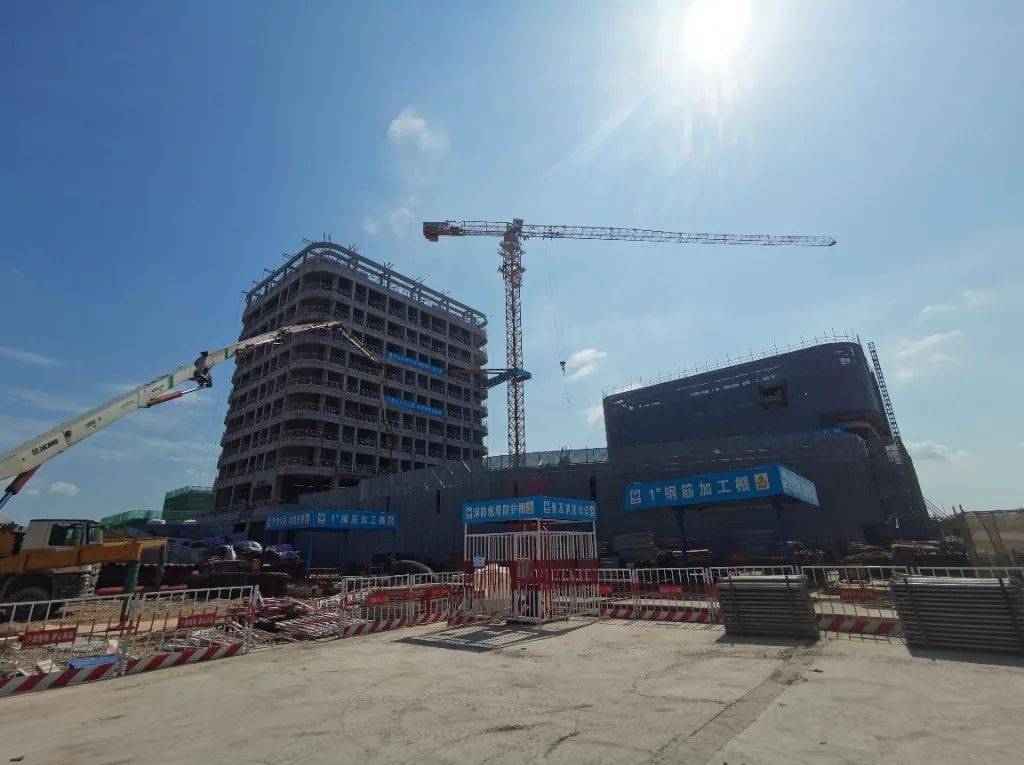 廈門(mén)裝修散工_廈門(mén)廠房裝修施工隊(duì)_廈門(mén)工廠地面裝修