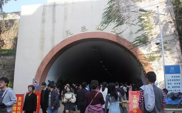廈門(mén)裝修行情_(kāi)廈門(mén)裝修施工哪家好_廈門(mén)城市裝修